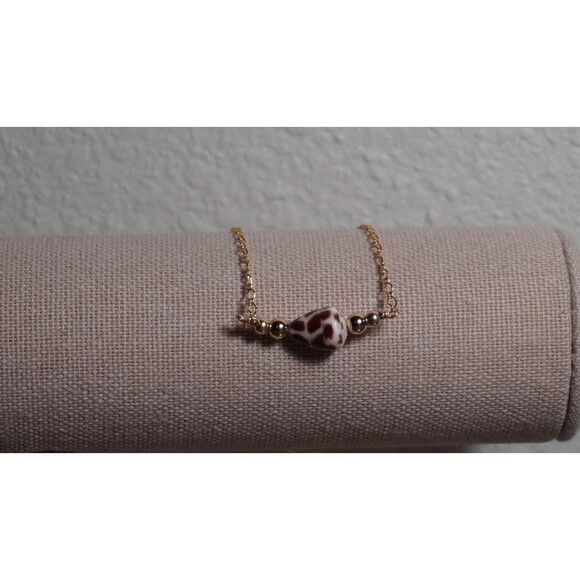 Hebrew Shell Chain Bracelet - Picture 5 of 6